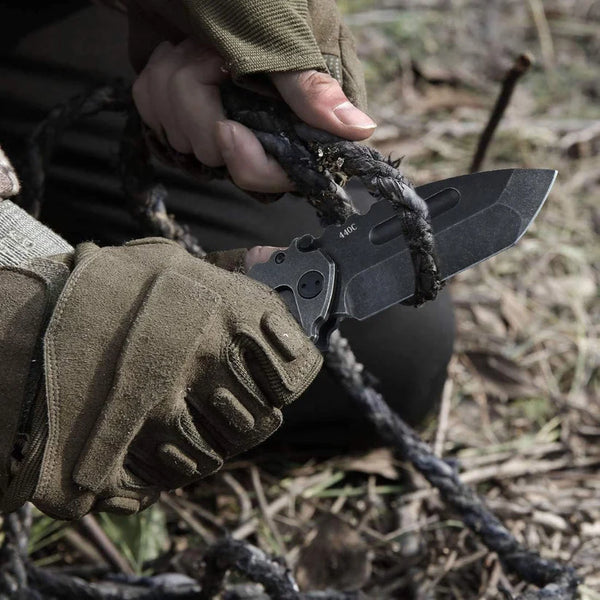 Titan Folding Machete